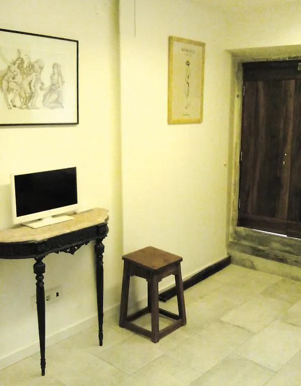 Cosy Studio Santa Catarina Apartment Lisbon 0*,  Португалия